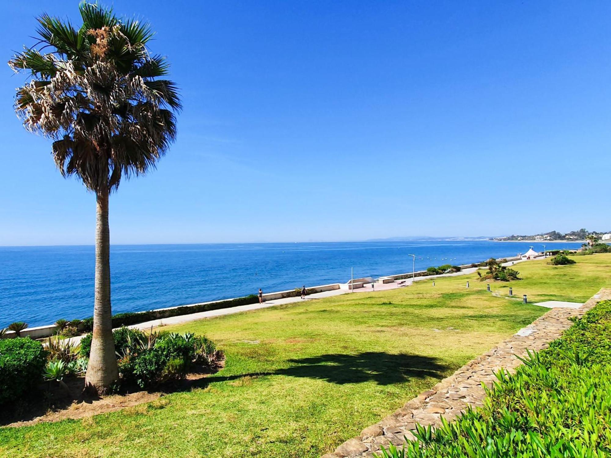 Luxury Frontline Residence - EHHouse Estepona Extérieur photo