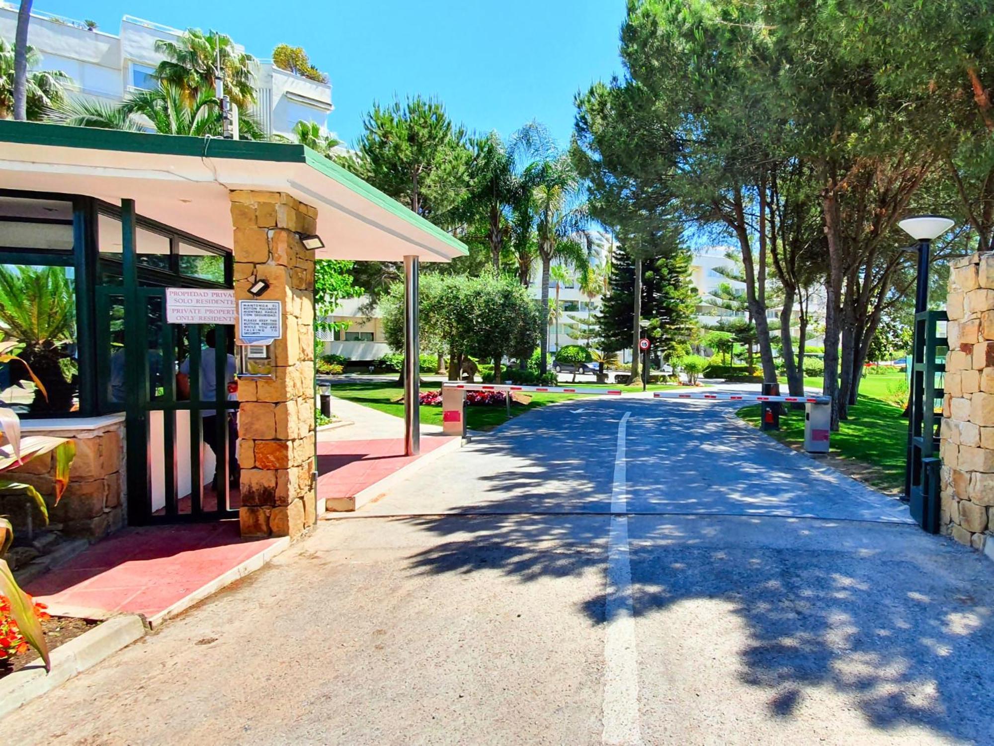 Luxury Frontline Residence - EHHouse Estepona Extérieur photo