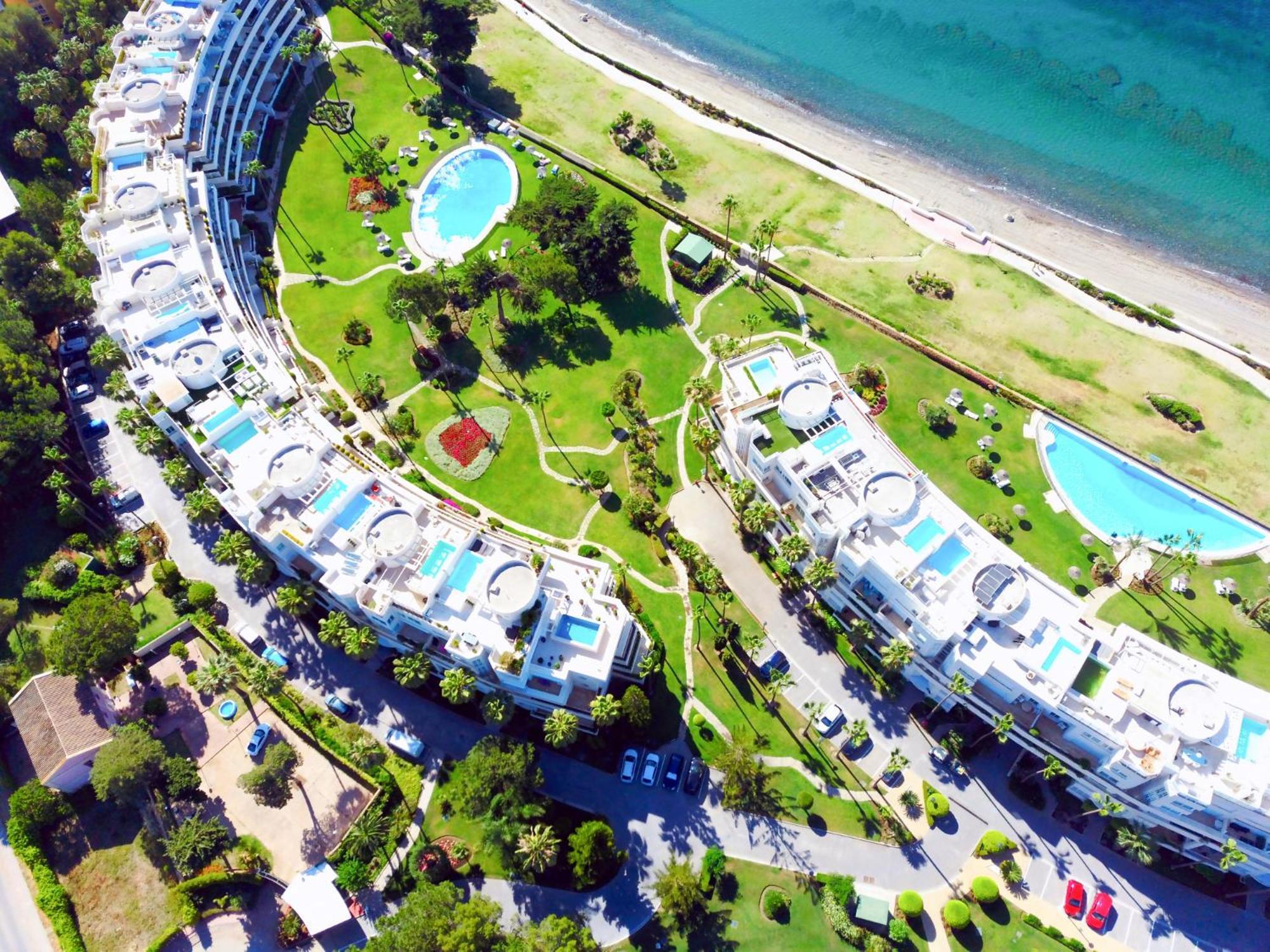 Luxury Frontline Residence - EHHouse Estepona Extérieur photo