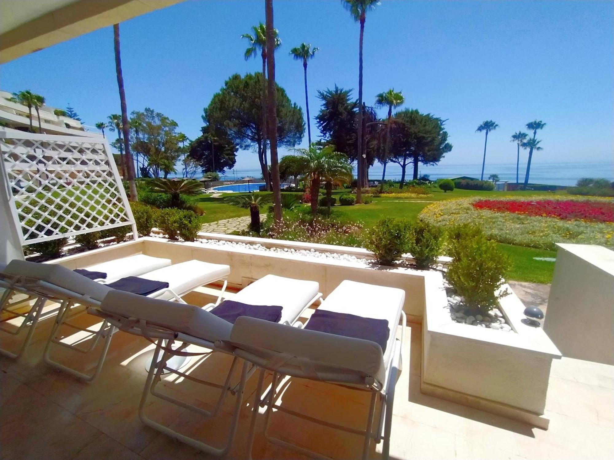 Luxury Frontline Residence - EHHouse Estepona Extérieur photo